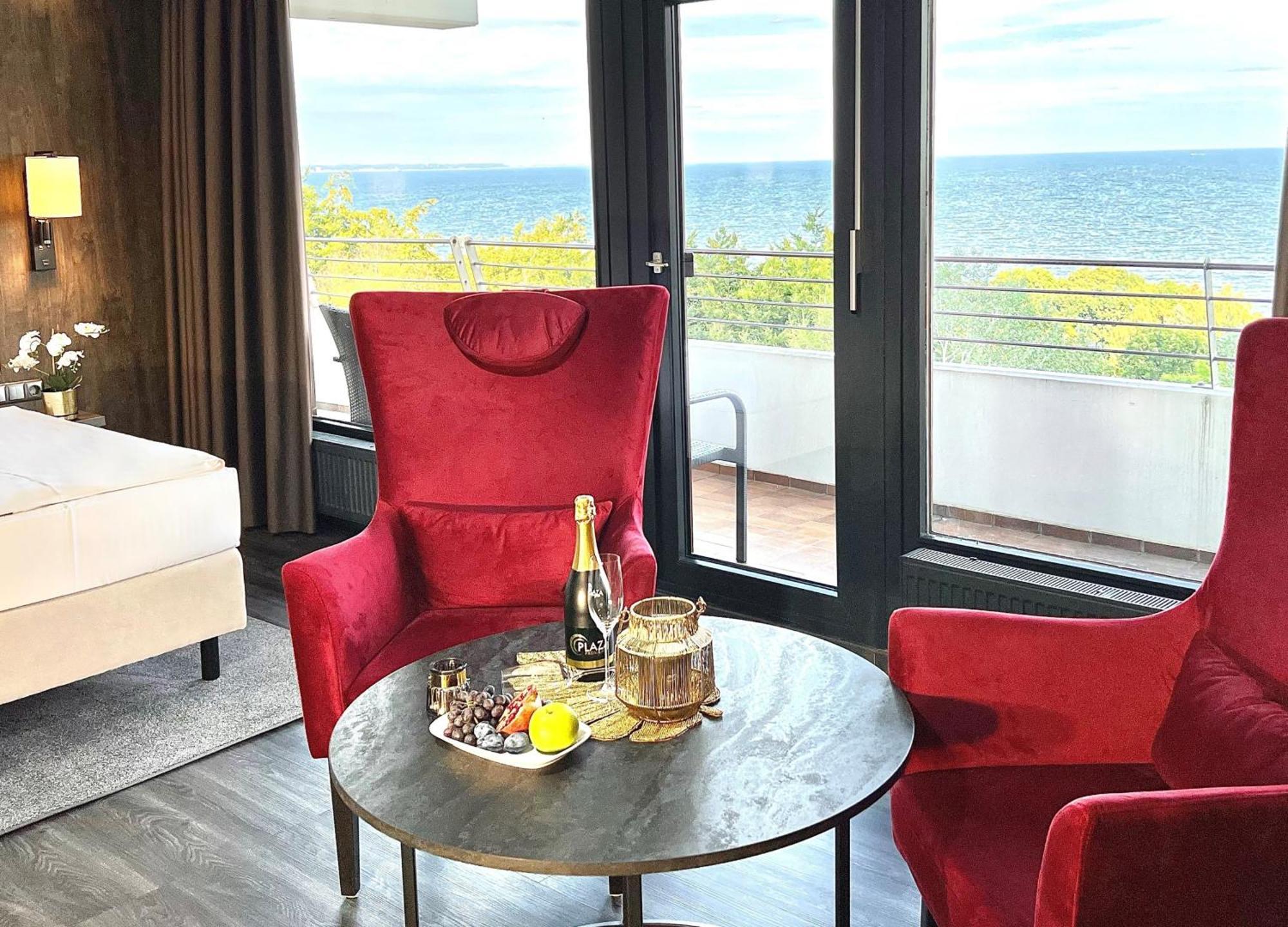 Plaza Premium Тиммендорфер-Штранд Экстерьер фото