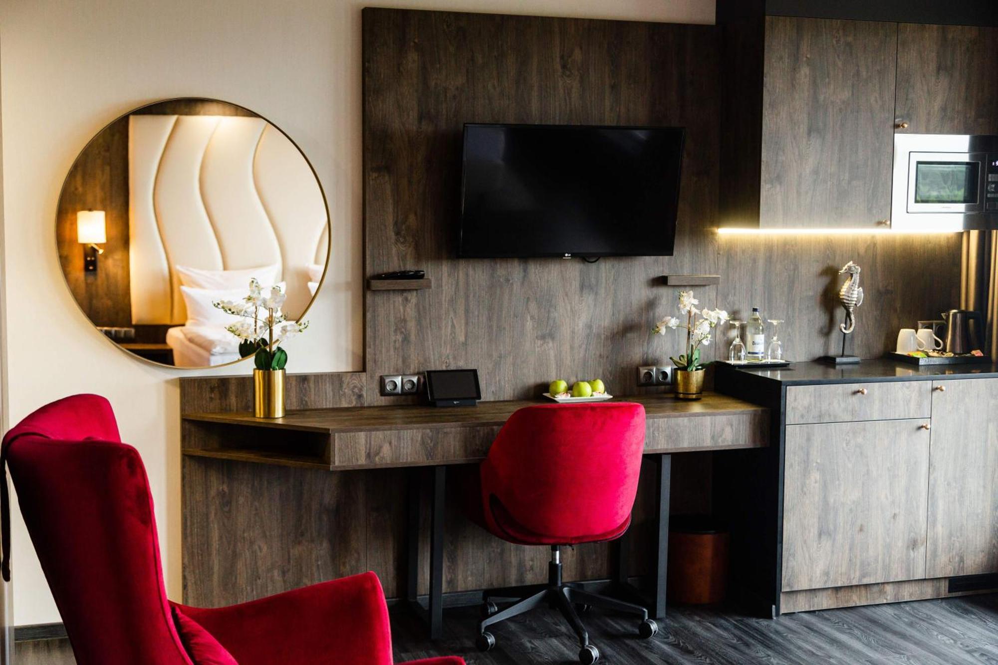 Plaza Premium Тиммендорфер-Штранд Экстерьер фото